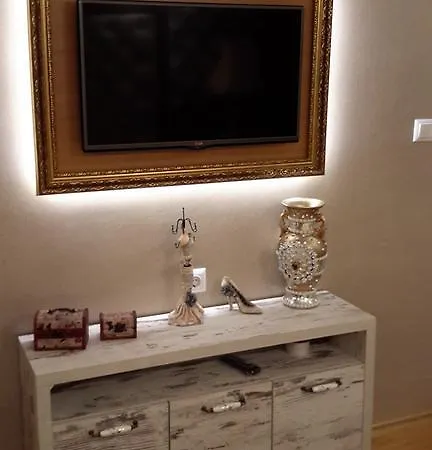 In Sweet Homes 3 Apartament *